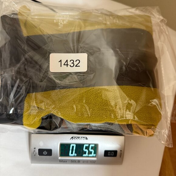 The North Face Big Kids' Glacier 1/2 Zip Pullover Size M (10) Winter Outdoor - Picture 11 of 11